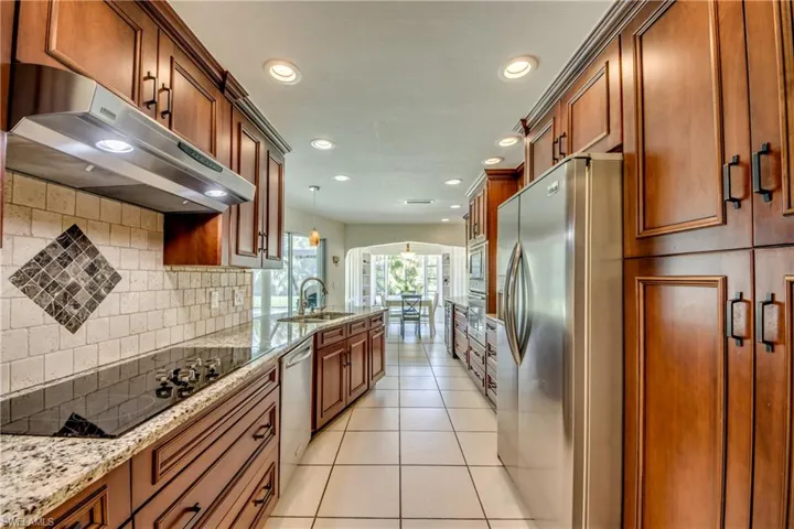 4424 SE 11th  PL, Cape Coral, FL 33904
