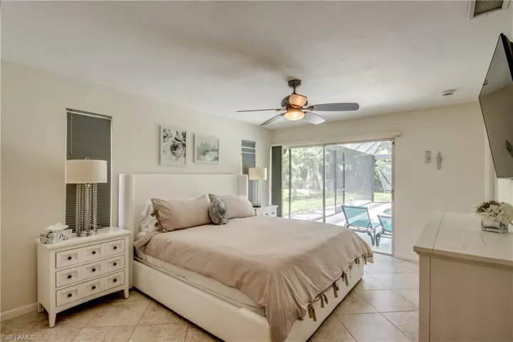 4424 SE 11th  PL, Cape Coral, FL 33904