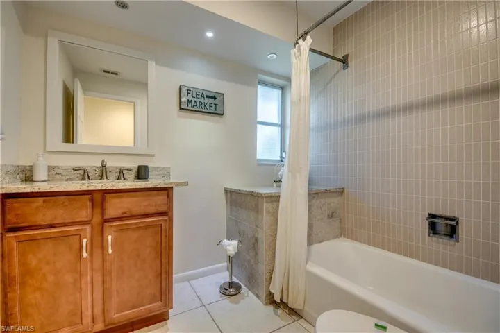 4424 SE 11th  PL, Cape Coral, FL 33904