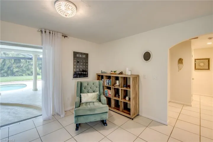 4424 SE 11th  PL, Cape Coral, FL 33904