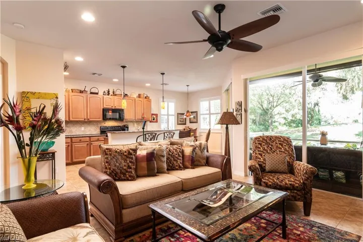 28250  Lisbon  CT, Bonita Springs, FL 34135