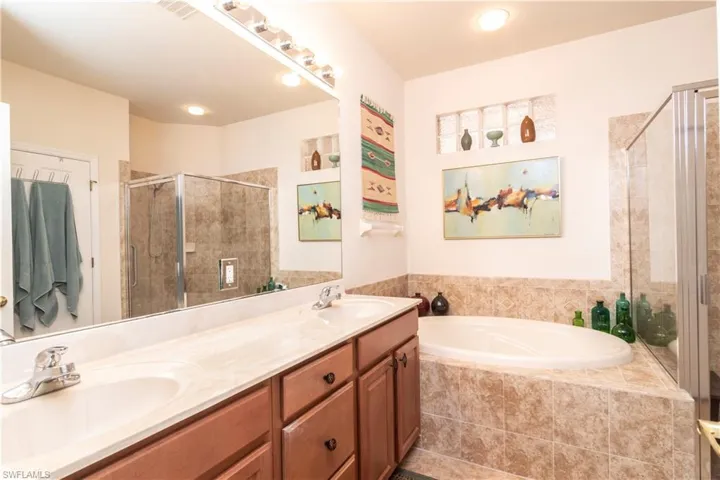28250  Lisbon  CT, Bonita Springs, FL 34135