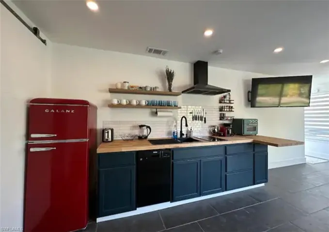 4549 Courtney Rd, Other, Florida 33956