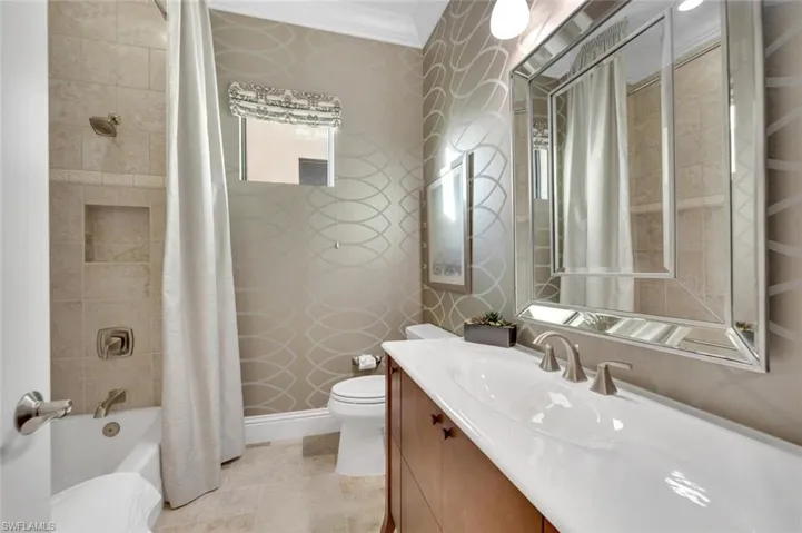 Full Bath Adjacent to Den