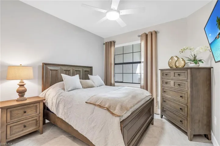 Bedroom with ceiling fan