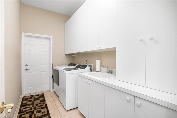 8931 Lely Island CIR, NAPLES FL 34113