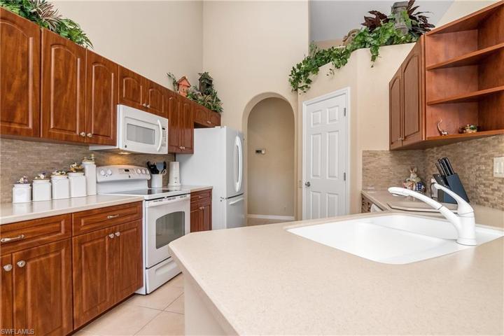 8931 Lely Island CIR, NAPLES FL 34113