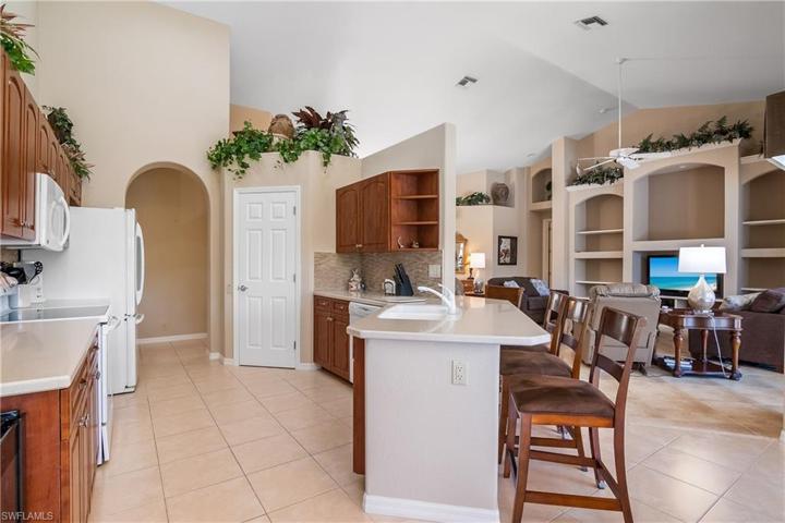 8931 Lely Island CIR, NAPLES FL 34113