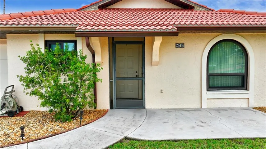 View of property entrance