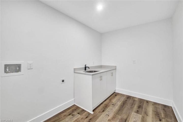 Landry Room