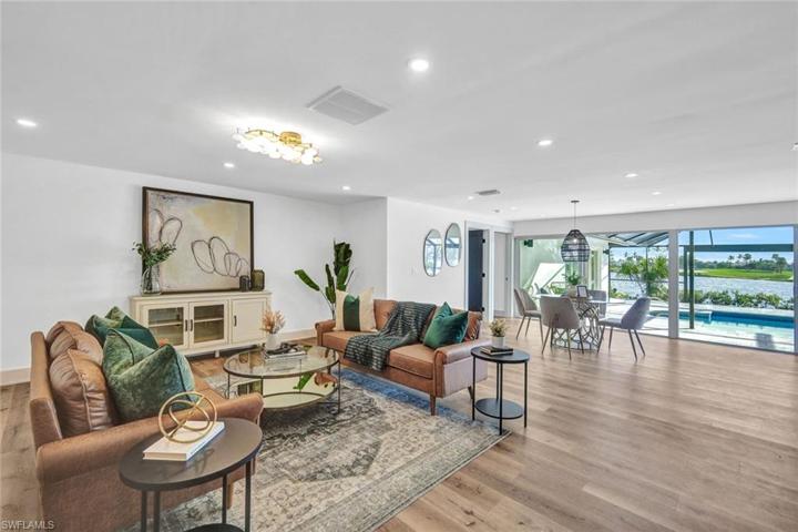 Living / Dining