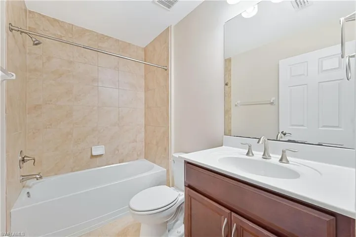 3889  Tilbor  CIR, Fort Myers, FL 33916