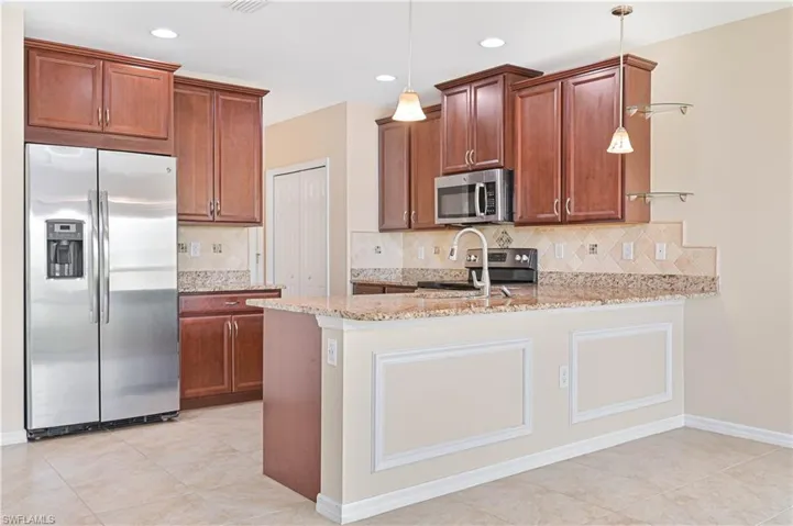 3889  Tilbor  CIR, Fort Myers, FL 33916
