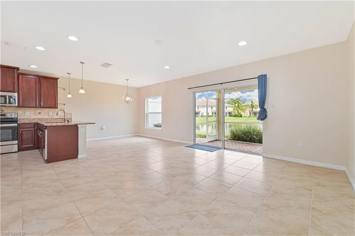 3889  Tilbor  CIR, Fort Myers, FL 33916