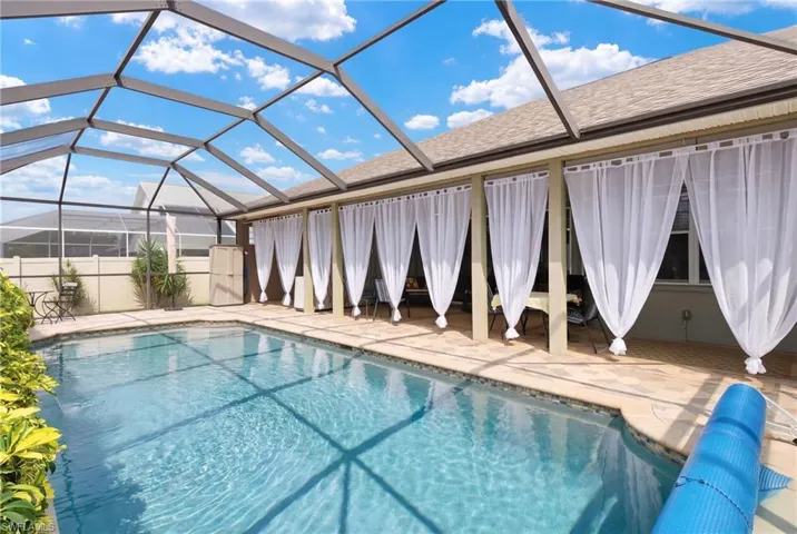 The ultimate Florida lifestyle—refreshing water, lush greenery, and tranquil vibes.