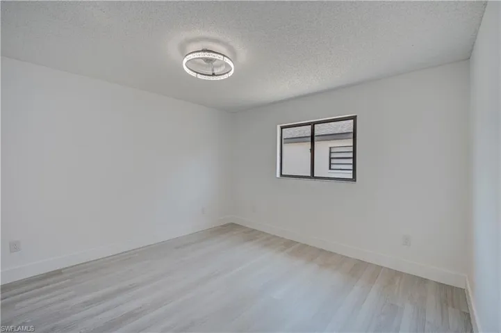 7337  Albany  RD, Fort Myers, FL 33967
