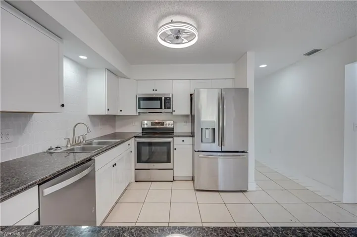7337  Albany  RD, Fort Myers, FL 33967