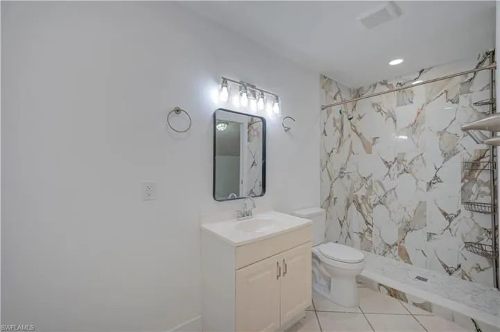 7337  Albany  RD, Fort Myers, FL 33967