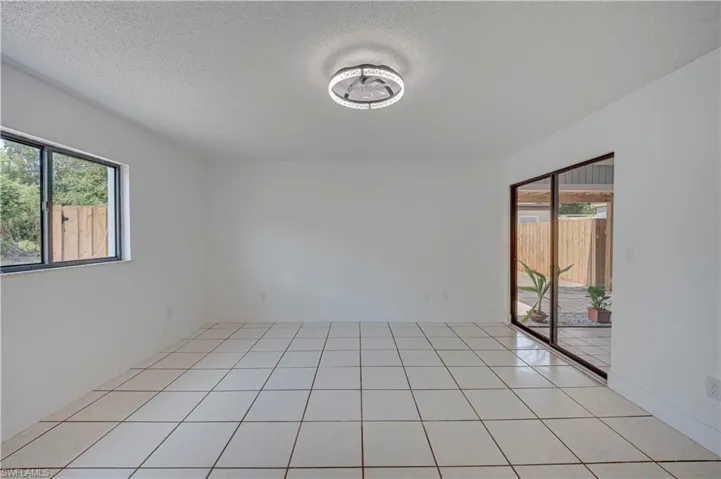7337  Albany  RD, Fort Myers, FL 33967
