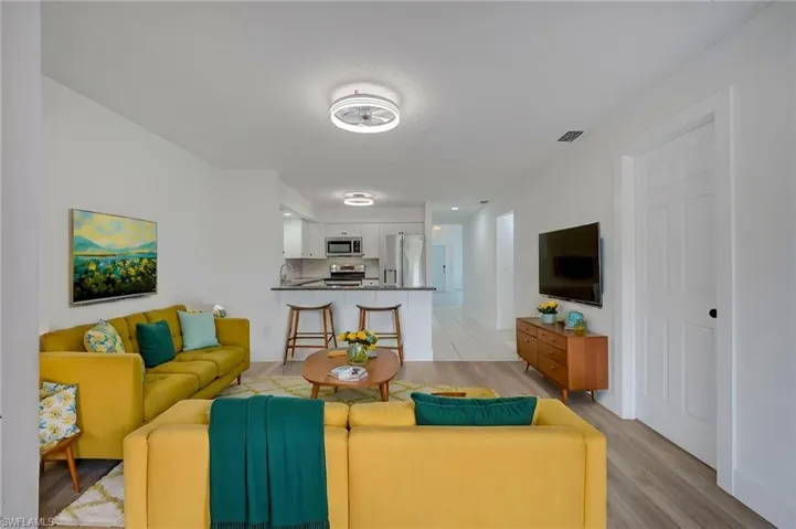 7337  Albany  RD, Fort Myers, FL 33967