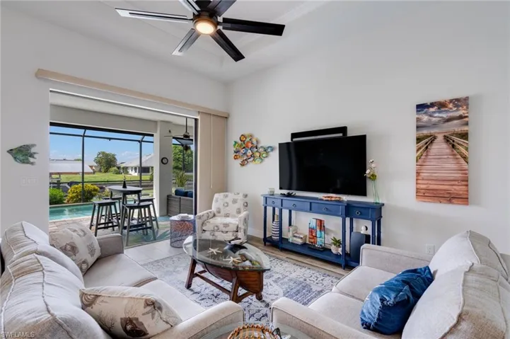4550 Se 6th Ct, Cape Coral, Florida 33904