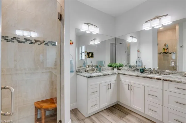 4550 Se 6th Ct, Cape Coral, Florida 33904