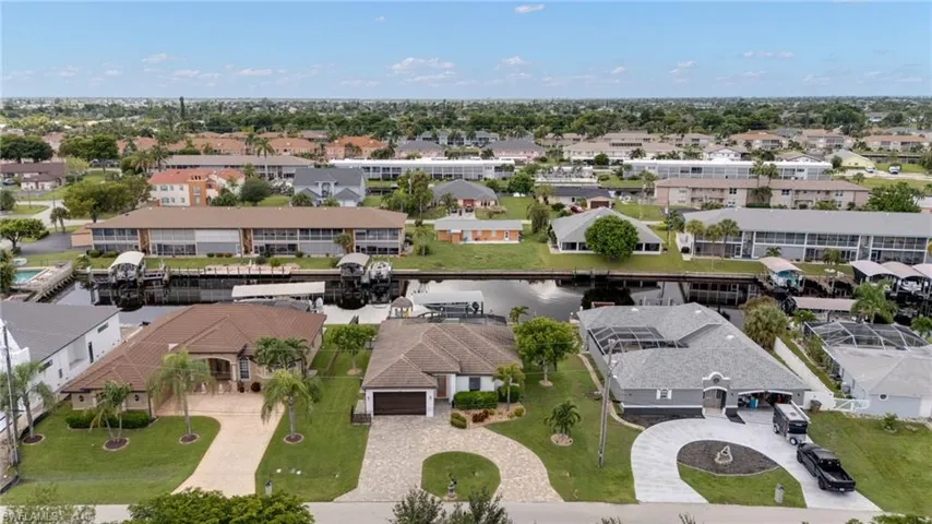4550 Se 6th Ct, Cape Coral, Florida 33904