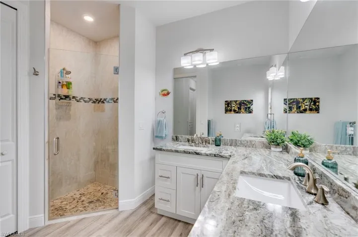 4550 Se 6th Ct, Cape Coral, Florida 33904