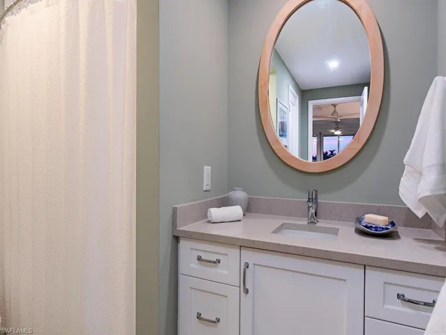 400 Park Shore Dr 303, Naples, Florida 34103