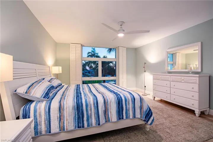 400 Park Shore Dr 303, Naples, Florida 34103