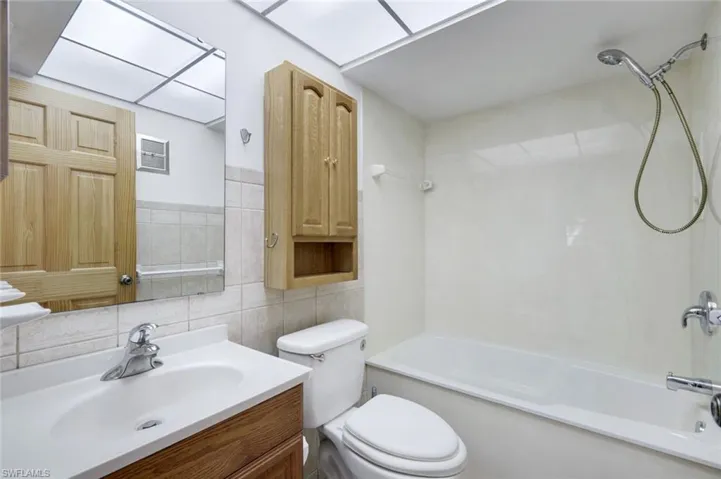 6302 Hofstra Ct W, Fort Myers, Florida 33919