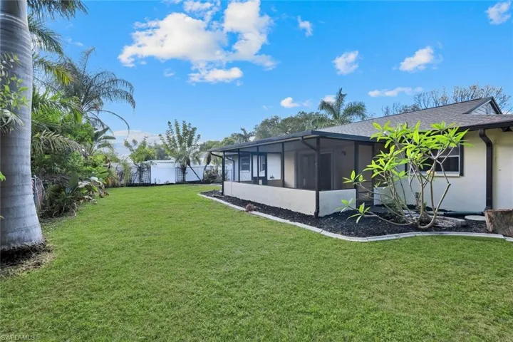 6302 Hofstra Ct W, Fort Myers, Florida 33919