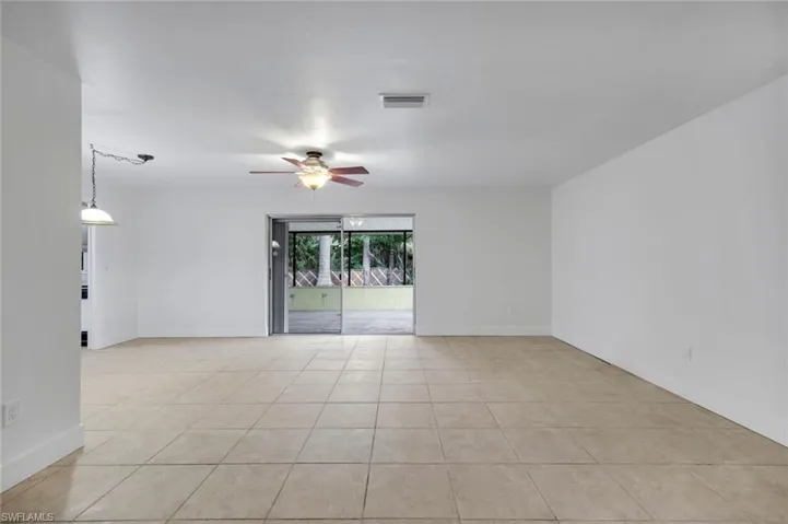 6302 Hofstra Ct W, Fort Myers, Florida 33919