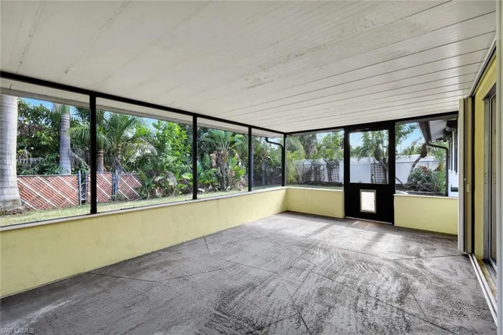 6302 Hofstra Ct W, Fort Myers, Florida 33919