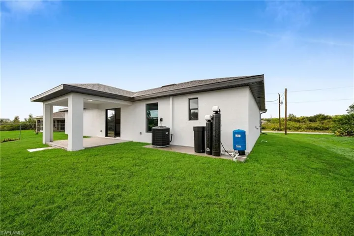 3401 70th St W, Lehigh Acres, Florida 33971