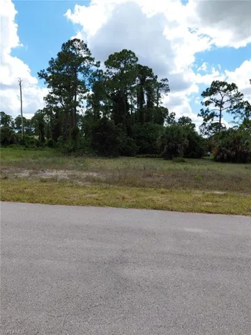452 Norwood Ave S, Lehigh Acres, Florida 33974