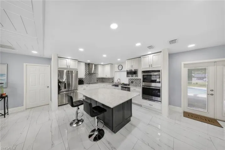 4572 32nd Ave Sw, Naples, Florida 34116