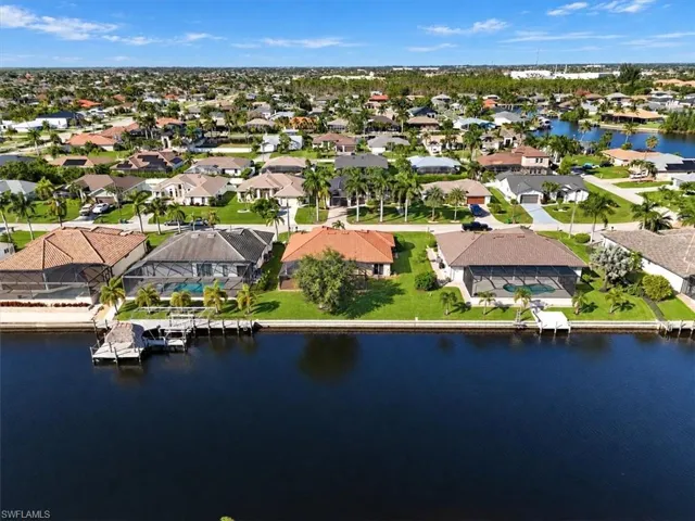 2310 Sw 40th Ter, Cape Coral, Florida 33914