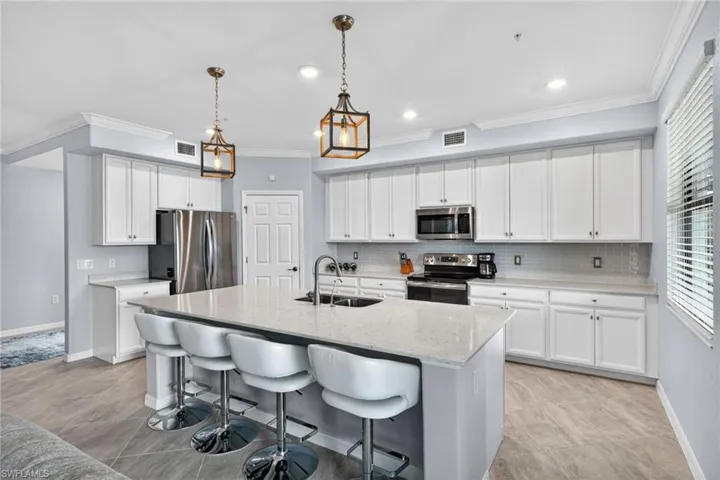 12020 Hawthorn Lake Dr 101, Fort Myers, Florida 33913