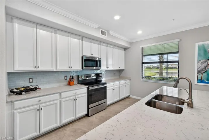 12020 Hawthorn Lake Dr 101, Fort Myers, Florida 33913