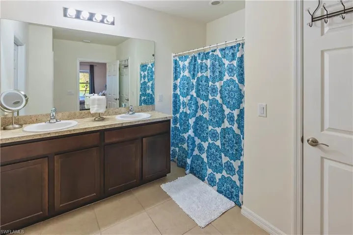 3490  Acapulco  CIR, Cape Coral, FL 33909
