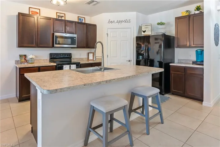 3490  Acapulco  CIR, Cape Coral, FL 33909