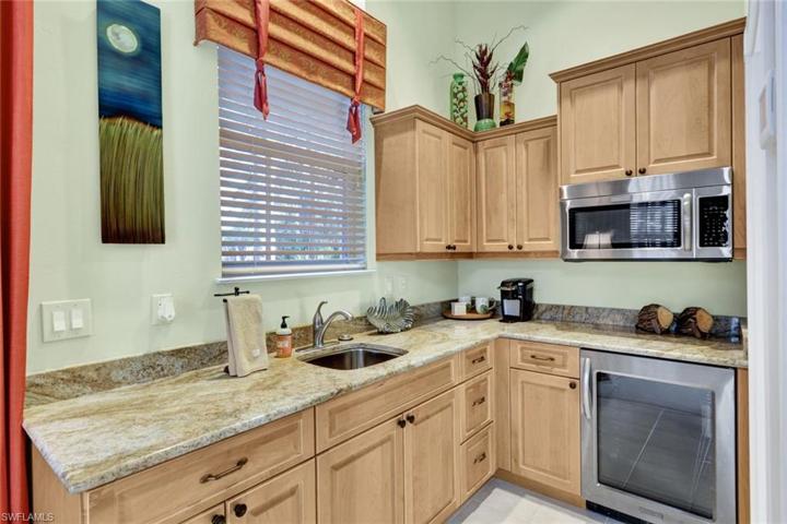 Cabana kitchen includes a small "kitchenette" - so convenient for guests!
