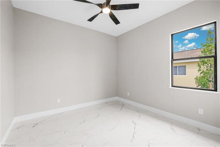 Guest bedroom 1
