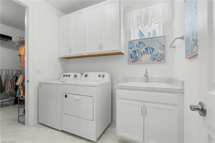28024 Seasons Tide Ave, Bonita Springs, Florida 34135