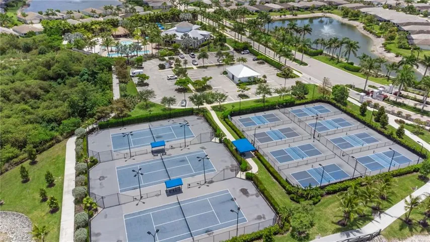 28024 Seasons Tide Ave, Bonita Springs, Florida 34135