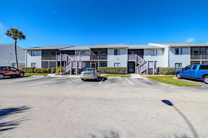 1051 Palm Ave #112 N. Fort Myers, FL 33903