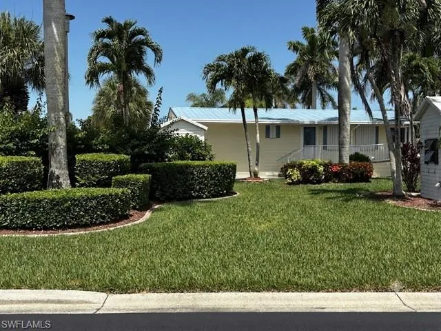 1234 Silver Lakes Blvd, Naples, Florida 34114