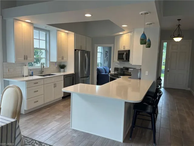 4305  Montalvo  CT, Naples, FL 34109