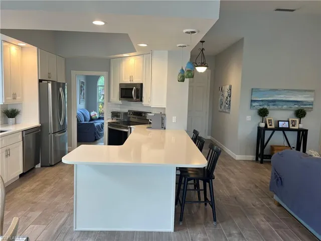 4305  Montalvo  CT, Naples, FL 34109